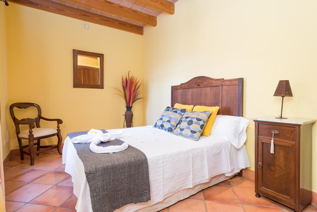 Es Pinar Villa Alaro Exterior photo